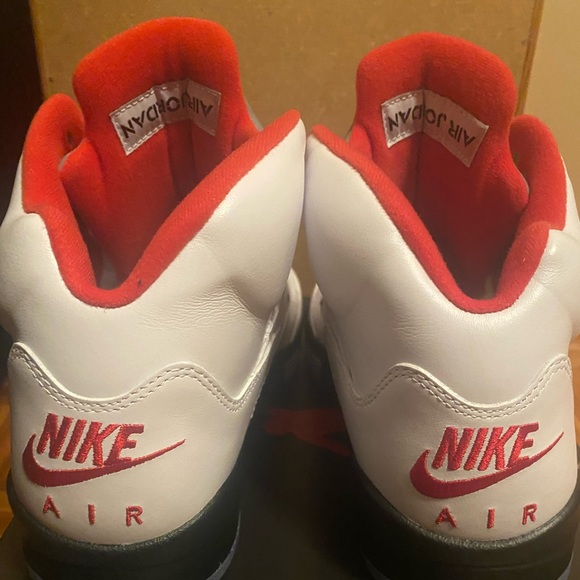 Jordan 5 Retro - Picture 3 of 5